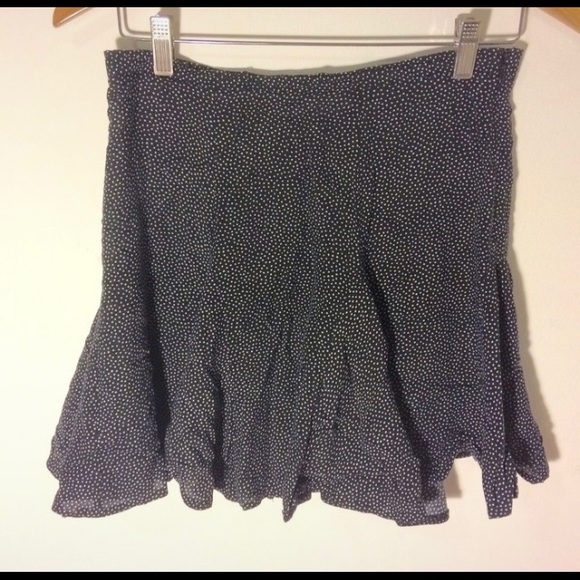 Urban Outfitters, miniskirt w/polka dots, M - Picture 3 of 9